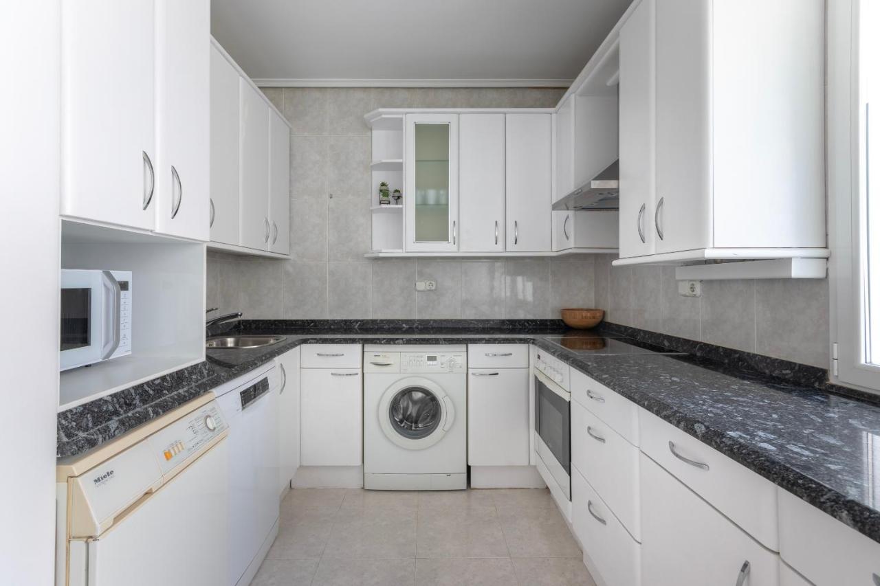 Akomodat En Apartamento En El Centro De Bilbao Con Parking Bilbau Exterior foto